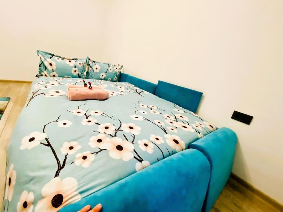 Blue Plaza Studio Apartment Bucharest Luaran gambar